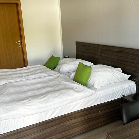 Messe Motel Laatzen Eksteriør billede