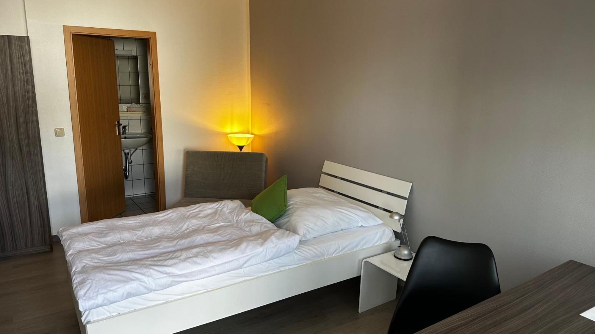 Messe Motel Laatzen Eksteriør billede